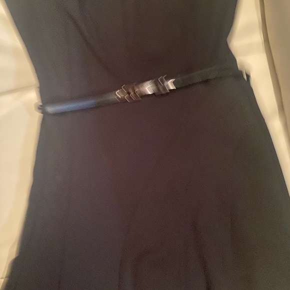 Beautiful very elegant le chateau Black dress with matching belt - Picture 4 of 4